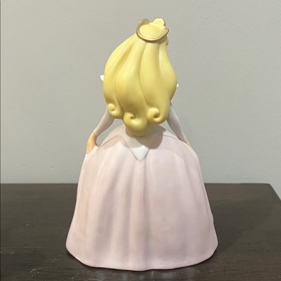 Vintage Disney Porcelain Sleeping Beauty Figurine Set - Picture 4 of 11